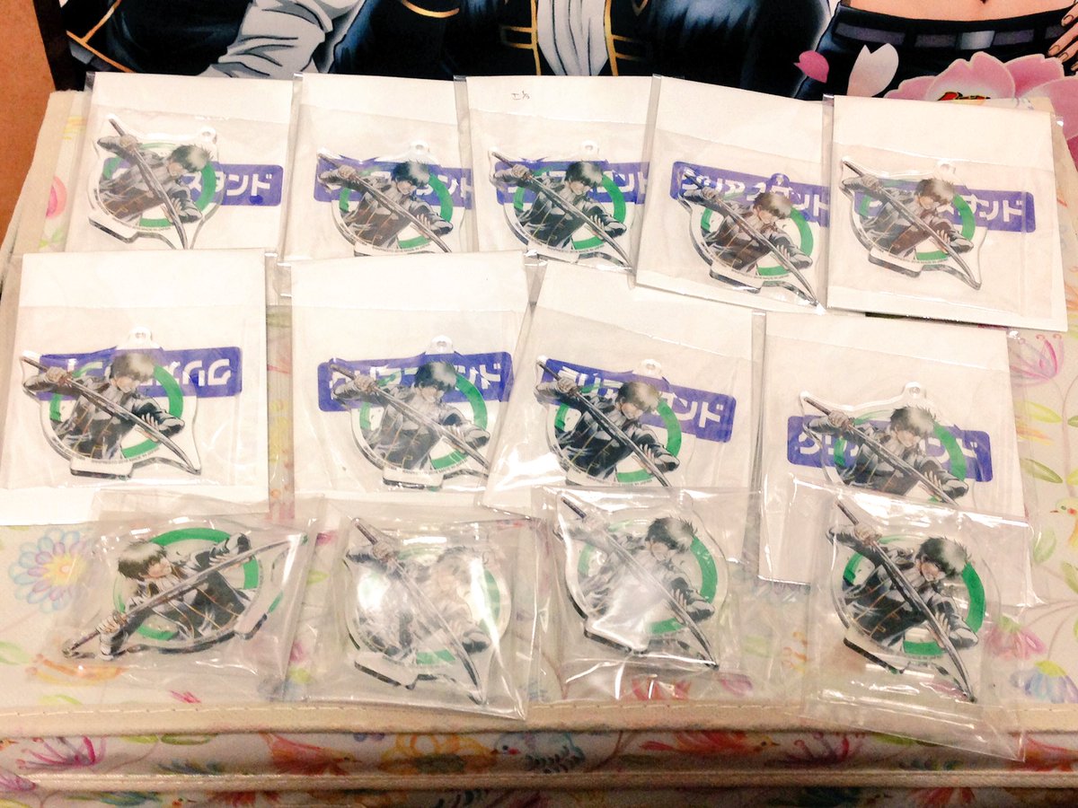 aotgoods's tweet photo. すごい今さらですが。
一番カフェのクリアスタンドを銀さんグッズと交換してくれる方いらっしゃいますか？(^_^;)
土方さん13個、沖田くん8個、高杉さん10個、神威くん2個あります。複数提供も可能ですのでお気軽にお声がけください(*^o^*) https://t.co/VsMdPXlPr8