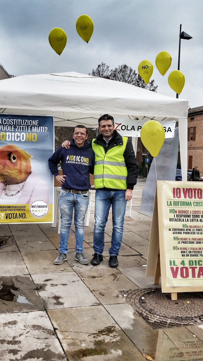 M5SZolaPredosa's tweet photo. Questa mattina al Banchetto in Piazza della Fontana, solo bella gente! 
#IoDicoNo #M5s #referendumcostituzionale  #IoVotoNO #ZolaPredosa https://t.co/Sz8yuxFoa8
