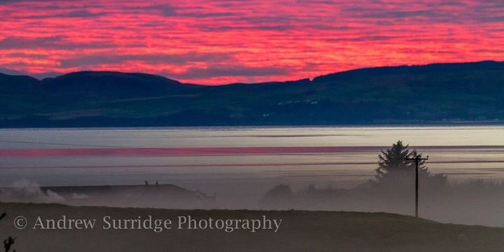 ASurridgePhoto's tweet photo. Blackwaterfoot this evening https://t.co/D662yijCaS