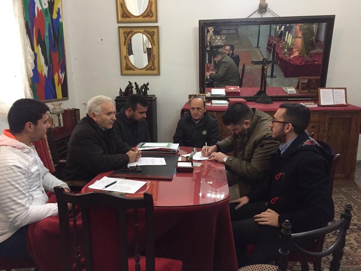 En 2017 acompañaremos al señor del <a href="/DescendimientoG/">DescendimientoGuadix</a> en la tarde del Viernes Santo, gracias por confiar en nosotros hermanos.