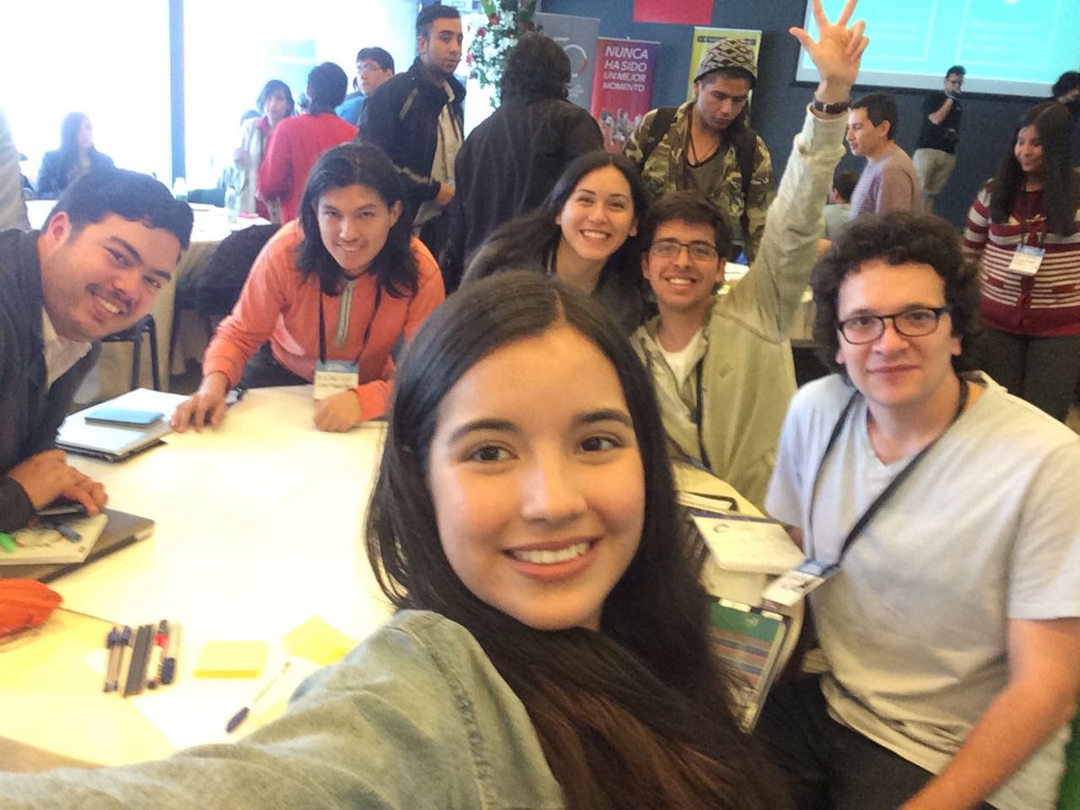 wnoack_87's tweet photo. Con el equipo de trabajo poniéndole con todo el power! 💪🏼 #StartupweekendCCP https://t.co/UlSm53cQA3