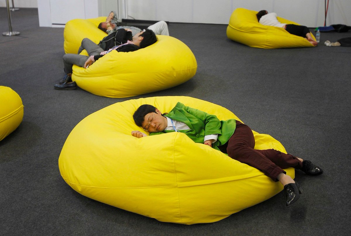 wef's tweet photo. This is what happens in your #brain when you don't sleep for two days https://t.co/ajkaX4Kmri https://t.co/uRP1YnJa53