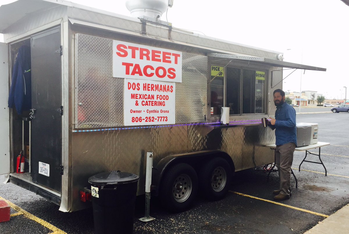 joyhaileyy's tweet photo. Dos Hermanas is at our 50th street location with some amazing tacos from 11-2 pm! You don't want to miss these! https://t.co/haO3QlTVaj