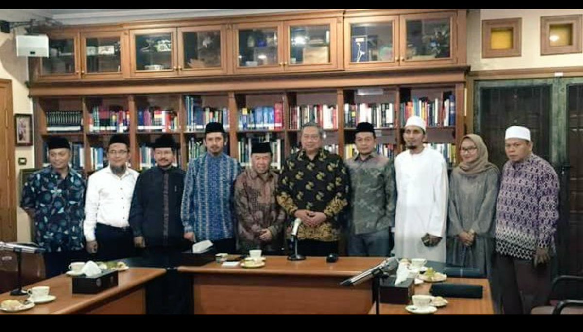 AT_AbdillahToha's tweet photo. Para tokoh demo bersama SBY https://t.co/OPWw4Dh4wv