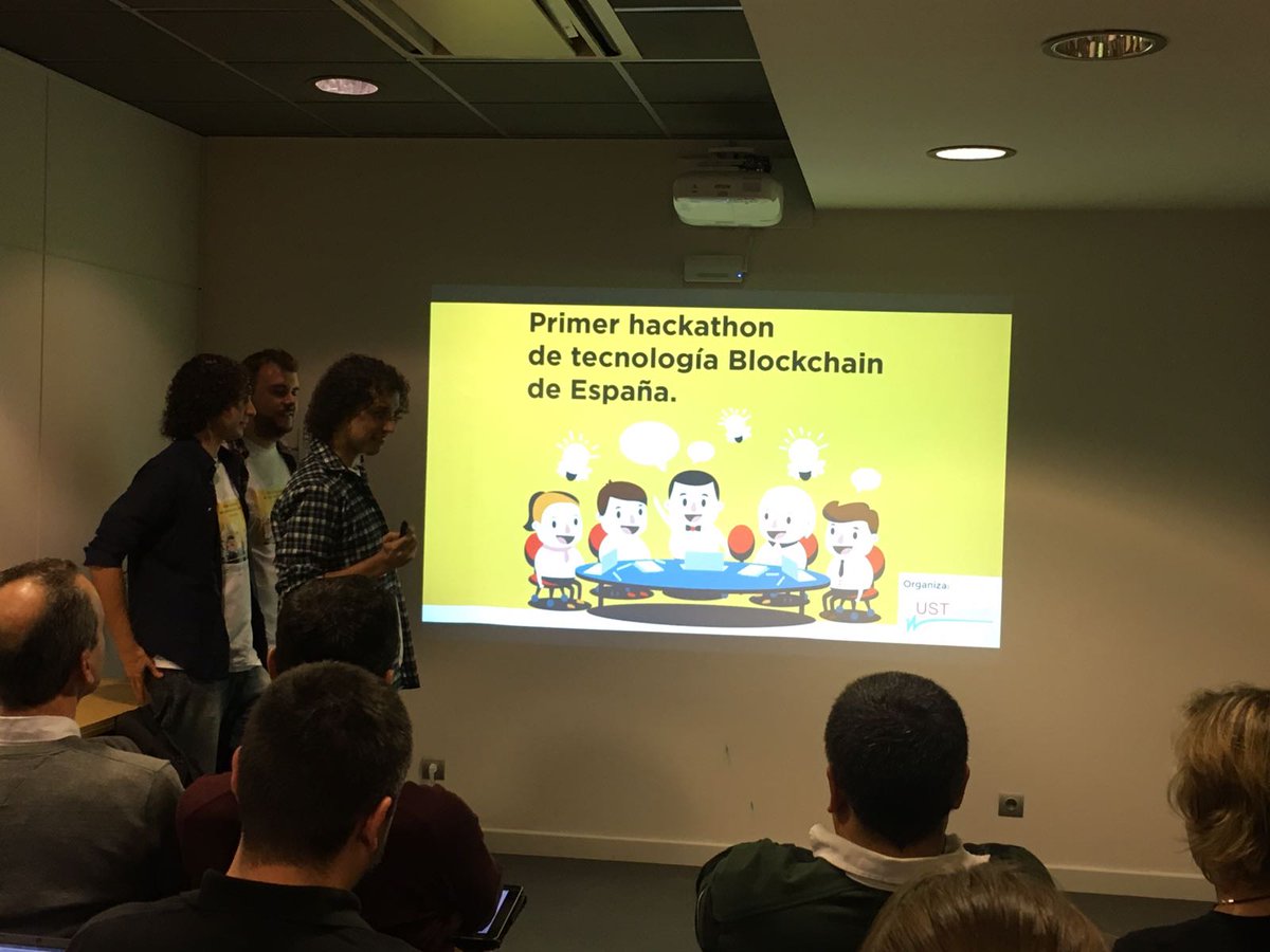 USTspain's tweet photo. Grandes trabajos, el jurado del #HackathonUST muy atentos a las explicaciones de los equipos. #blockchain #USTGlobal https://t.co/ouRVHnPVgu