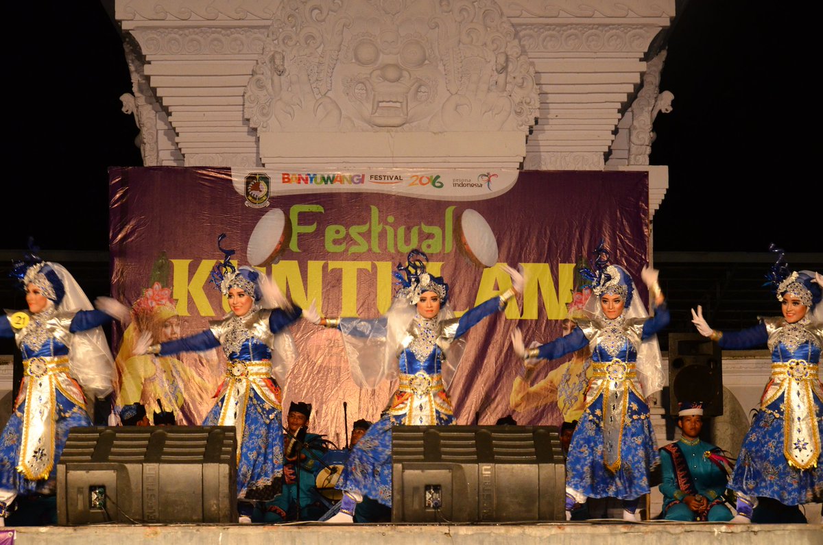 trihumas's tweet photo. 5 penyaji terbaik di Festival Kuntulan @kec_glagah #Rjampi #bangorejo @Kec_Banyuwangi @kantor_cluring   @banyuwangi_kab @a_azwarnas #bramud https://t.co/UxcXmdF6Xa