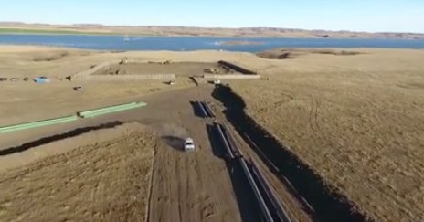 RawIsLife's tweet image. #StandingRock You won't see this on TV! More TRUE reporting to be shared. This one is a must see to know more depth facebook.com/TYTpolitics/vi…