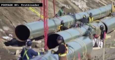 RawIsLife's tweet image. #StandingRock You won't see this on TV! More TRUE reporting to be shared. This one is a must see to know more depth facebook.com/TYTpolitics/vi…