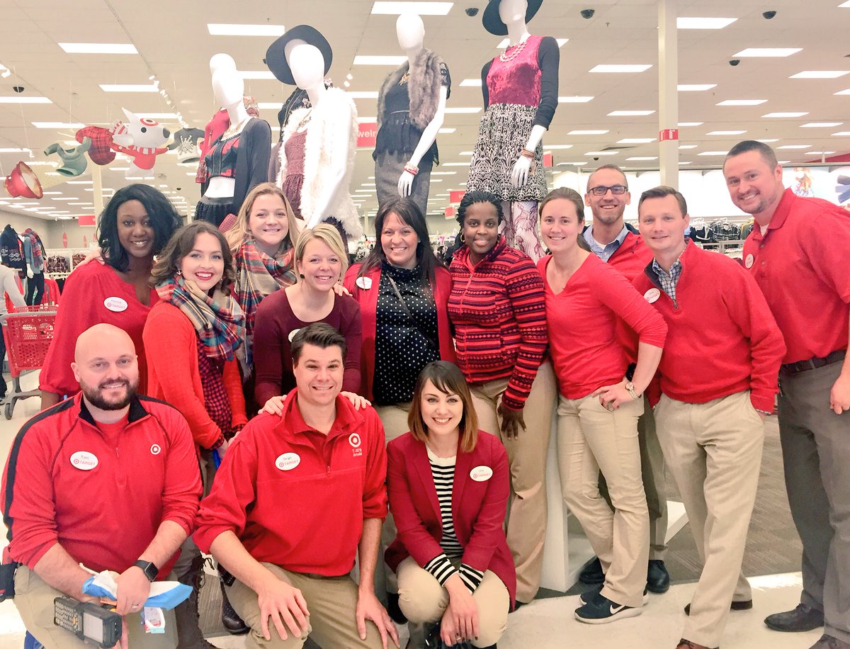 T1102 driving some serious $$$$ and some infectious TEAMWORK!!! #G194fiercefashion #makingmoney #g194knockout