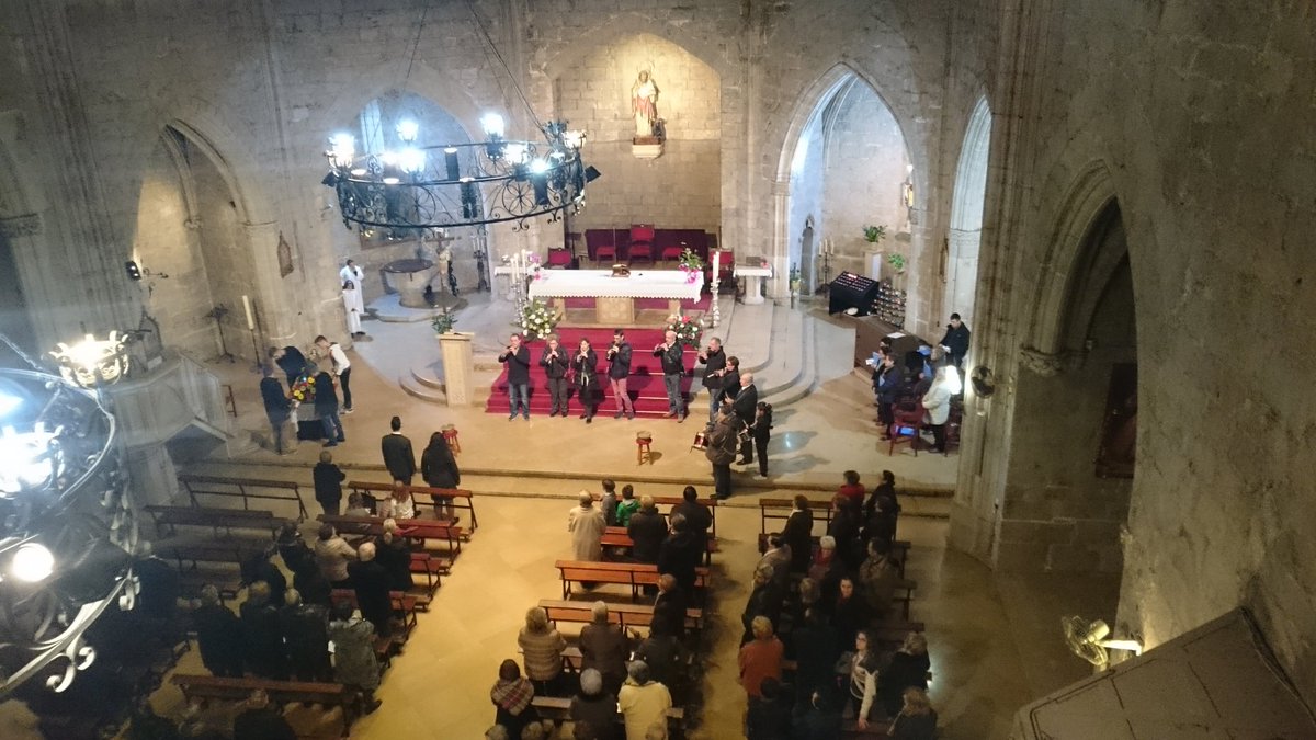 orf_ulldeconenc's tweet photo. Ja amb #SantaCecilia dins al temple iniciem la missa amb el #Canticorum https://t.co/X5be4CGI4M