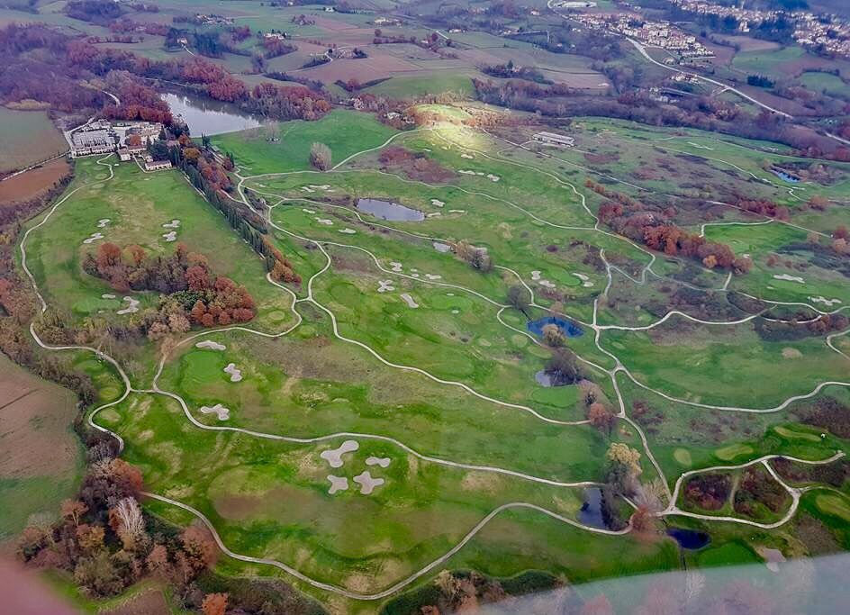 NenciniE's tweet photo. Colori d'autunno @PGAitaliana @UNAHotels @SkySport @Gazzetta_it @GolfToday_it @FederGolf @GolfeTurismo @SkySportsGolf https://t.co/cKLxGBAy1O