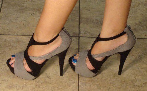 SunshineLight8's tweet photo. #scarpe nuove!!! Yeah! #troppocool! https://t.co/xrwJpANdGR