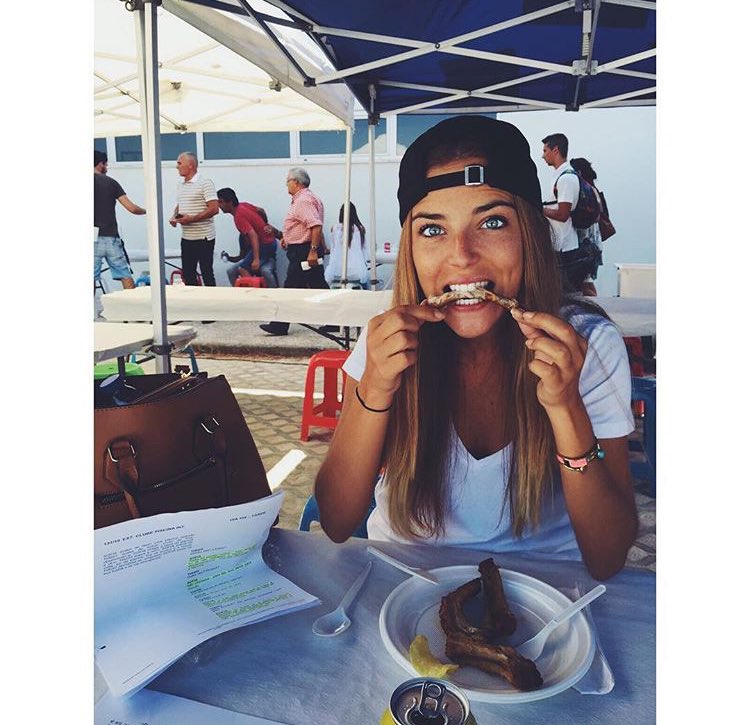 PostBadPorto's tweet photo. IG: barbaralourenco_ #PostBadPortuguesa https://t.co/Cioy5OTIpx