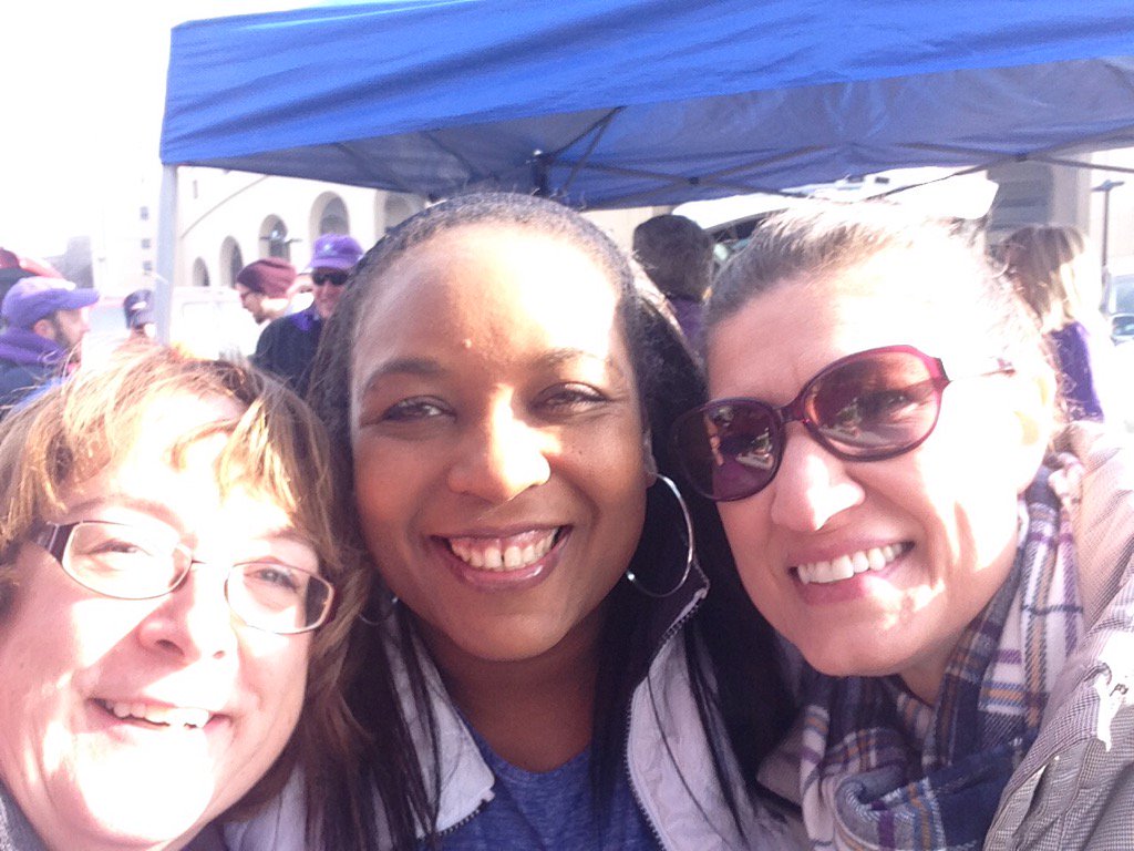 MartinaBode's tweet photo. Wilmette Cougars at #B1GCats https://t.co/YRE3epNHgK