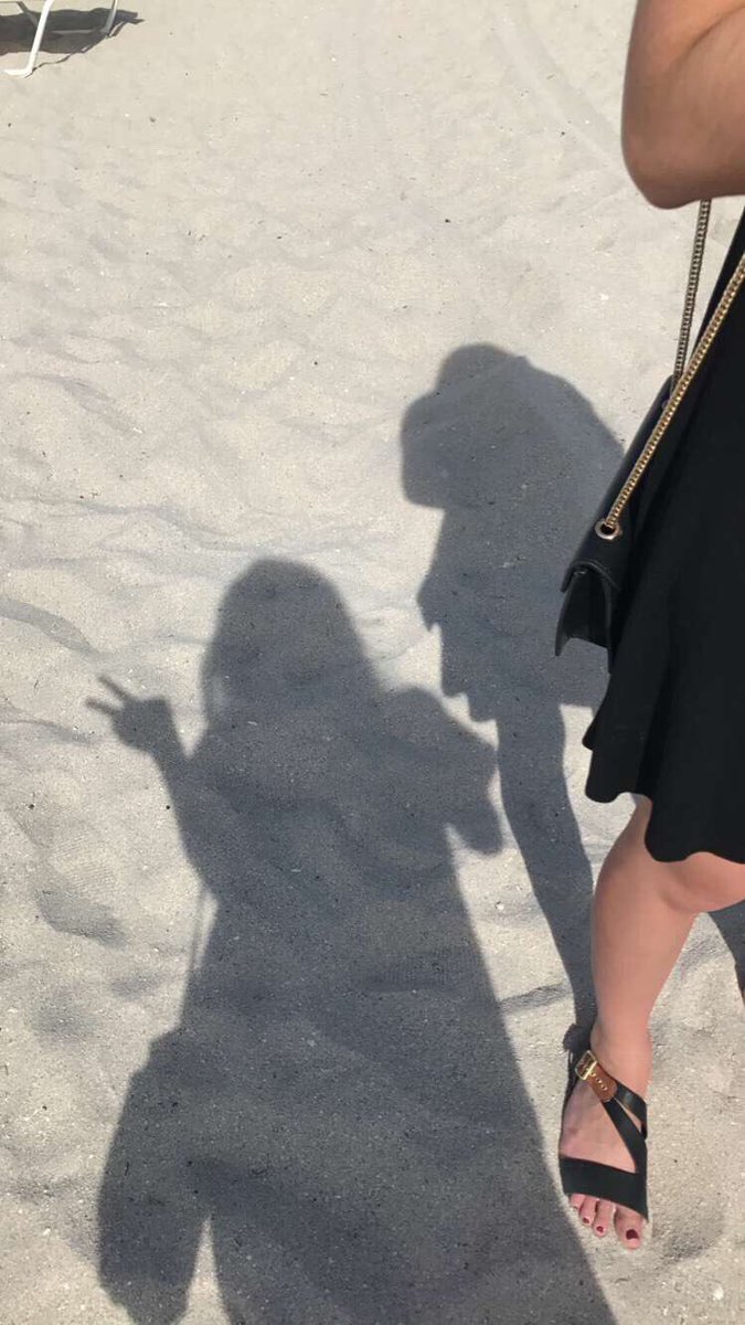 UpdateDc3's tweet image. Lauren's snapchat story -11/26