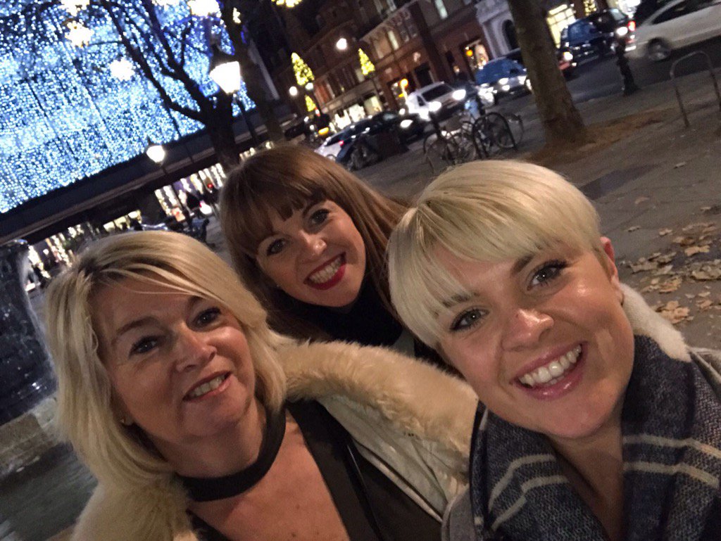 Enjoying the weekend in London with my girls!