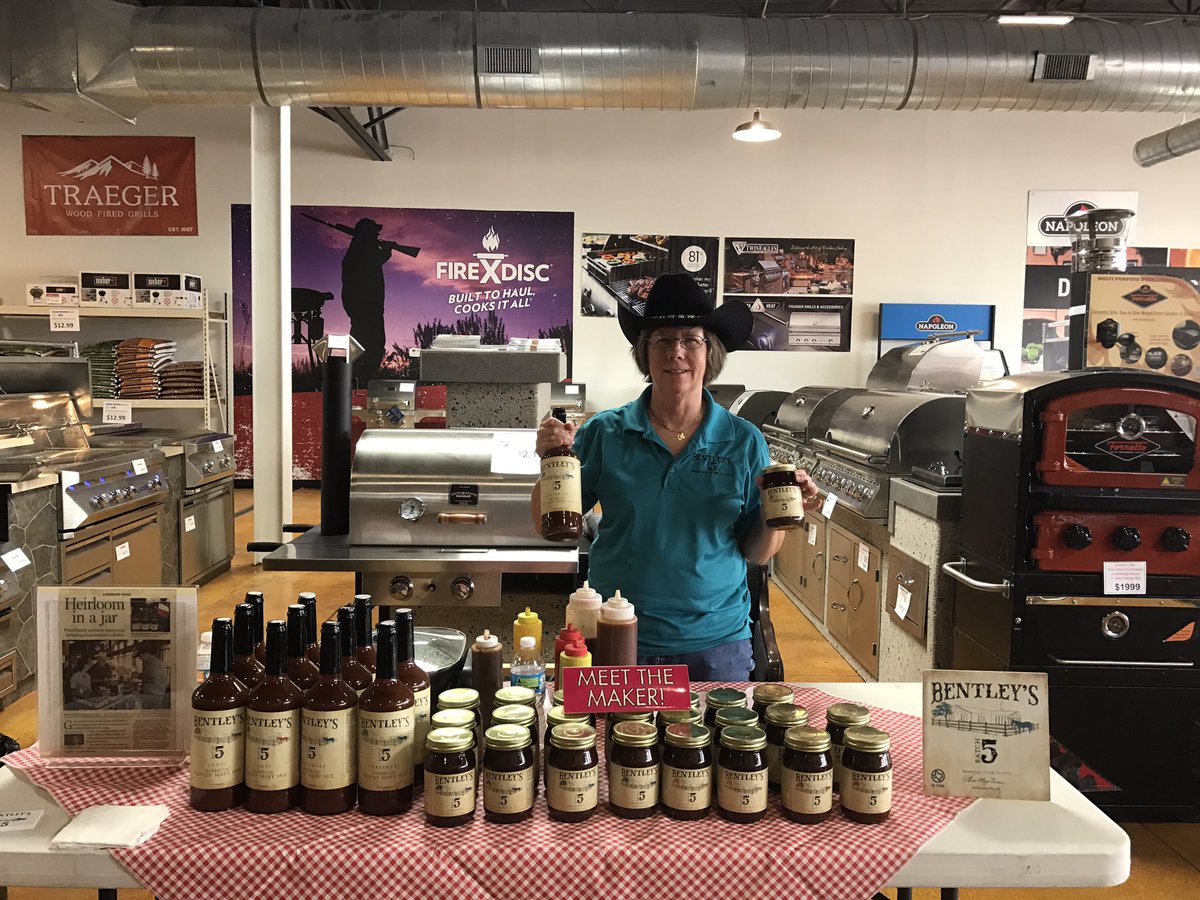 BentleysBatch5's tweet photo. Come to Texas Star Grill Shop 8905 Louetta, Spring TX and try our BBQ sauces and Bloody Mary mixes @ 2 for 1 today. https://t.co/UuvdLsge12