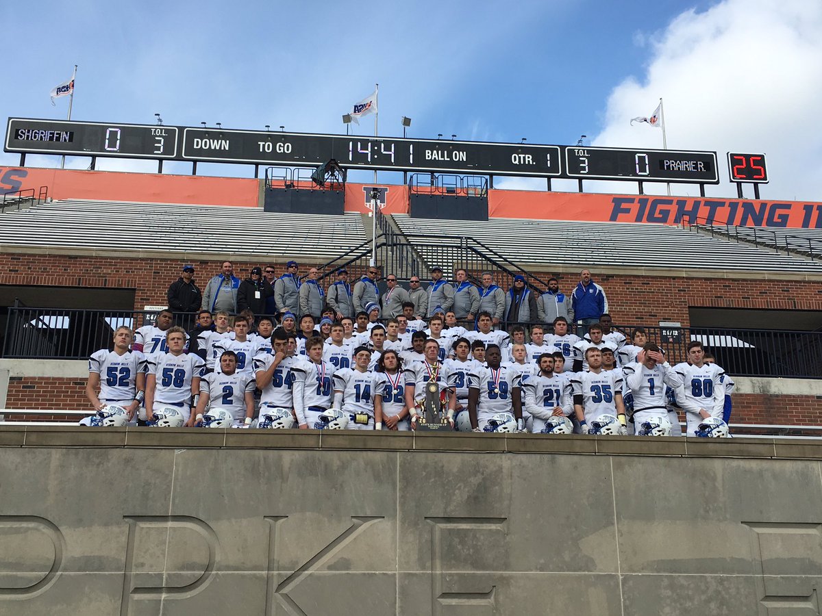 VHHSAth's tweet photo. 2nd place in @IHSAState. Awesome year... https://t.co/xqwbAgbdGG