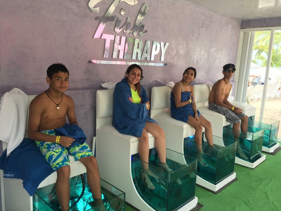 _jessportillo's tweet photo. great way to spend my thanksgiving break #2016vaca โ๏ธ๐ณ https://t.co/LPIF7VyAI0