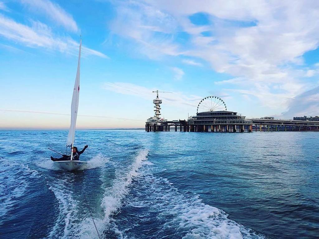 070Scheveningen's tweet photo. Wie nog nooit gevaren heeft, weet niet hoe een zeeman leeft #varenoverdebaren #scheveninge… https://t.co/JshVHjBNsx https://t.co/R3xJlOYocy