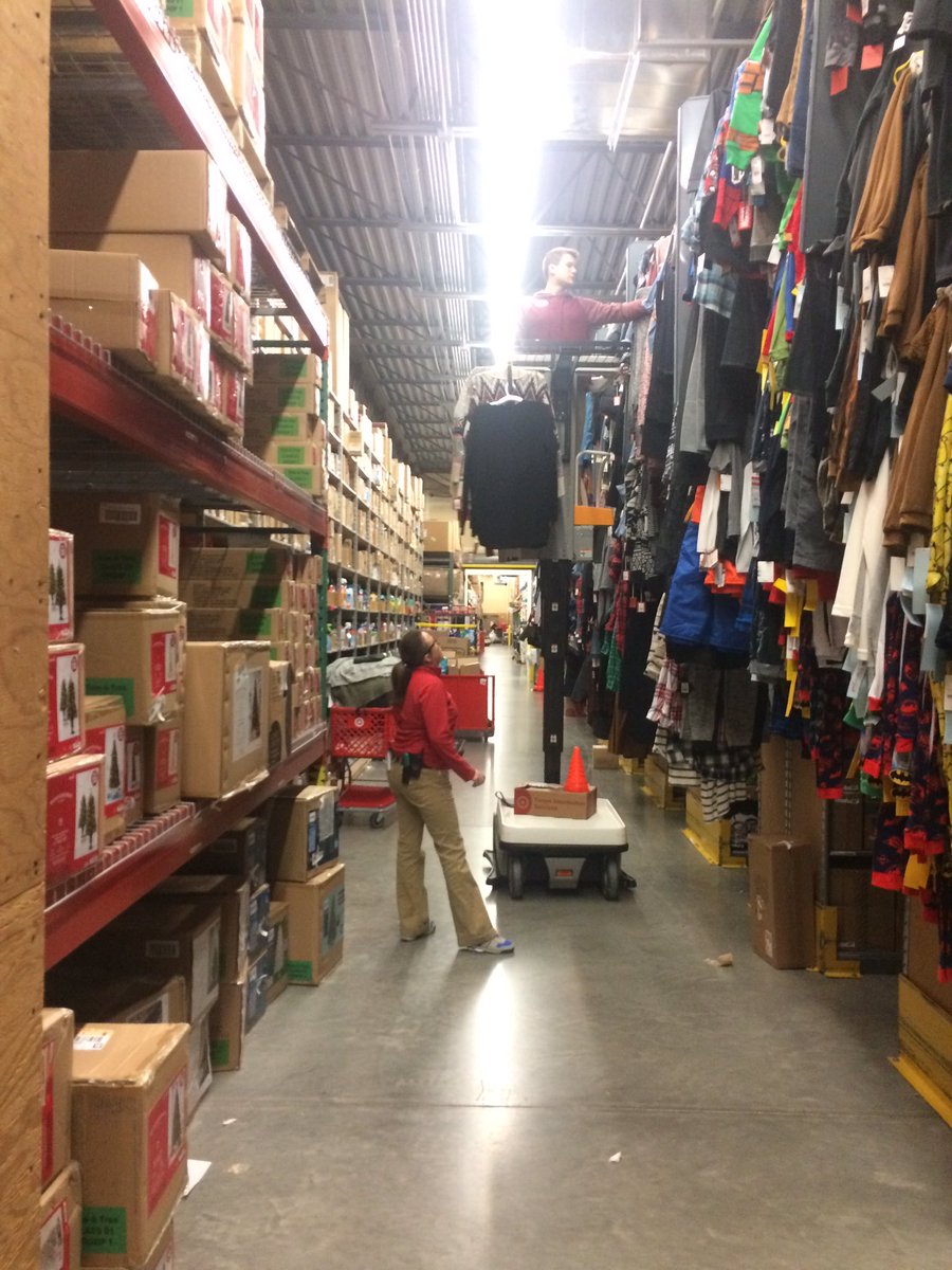 SeedRachel's tweet photo. @BHaeusser check out this A/A replenishment team!!! https://t.co/ouNgch9z5O