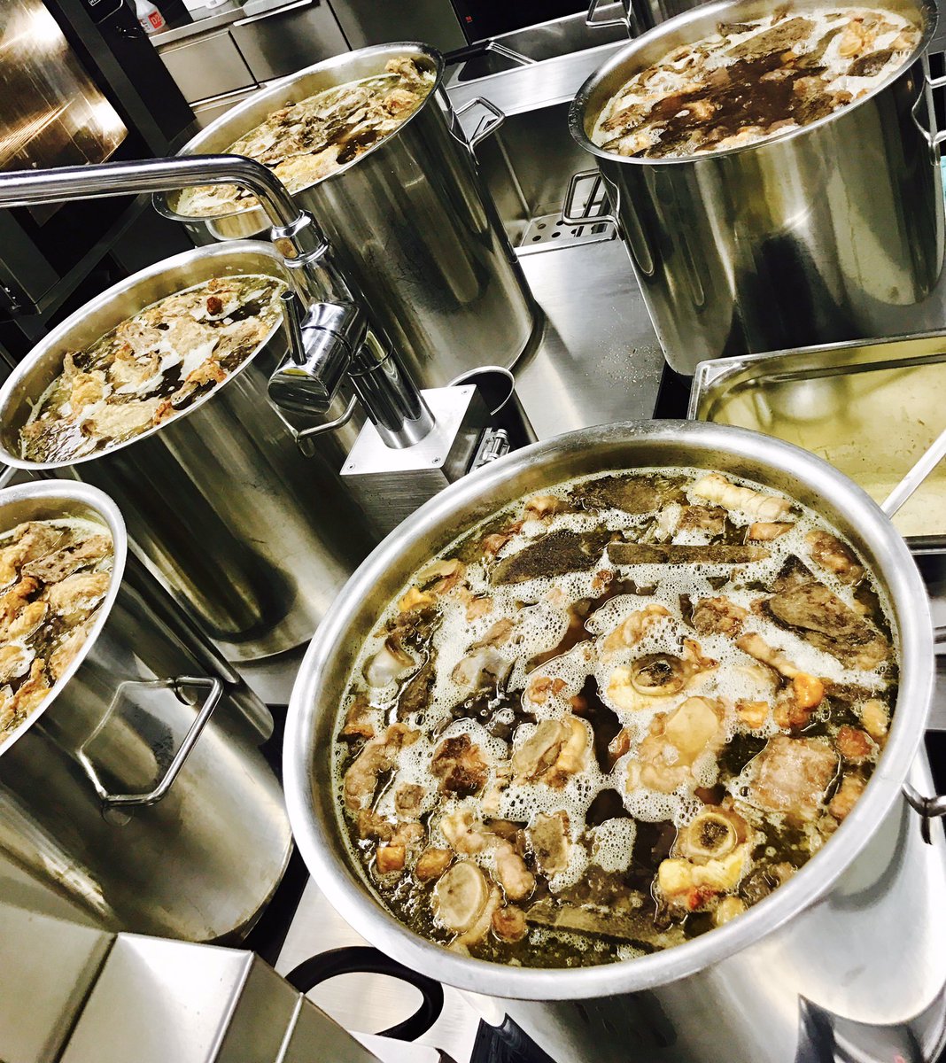 is cooking #sauce #stock  #fresh #tasty #foodpic #foodpics #hungry #foods #gourmet  #glutenfree #lactosefree  #fish #chicken #veggie #veal