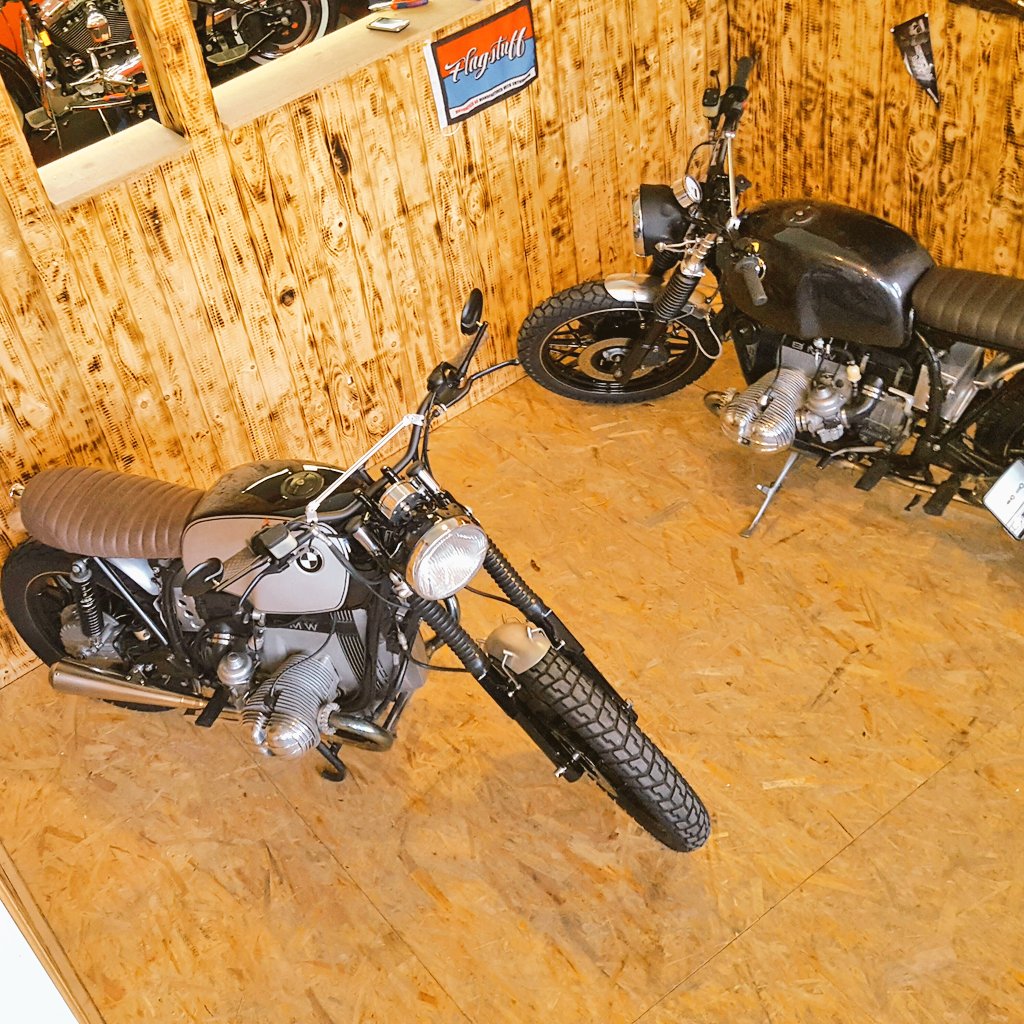 StefanRabbit's tweet image. Wir können nicht nur BMW #rabbitstyle #flagstuffmotorcyclesswiss #bmwmotorrad #R100  #retro  #lifestyle #switzerland #stmargrethen