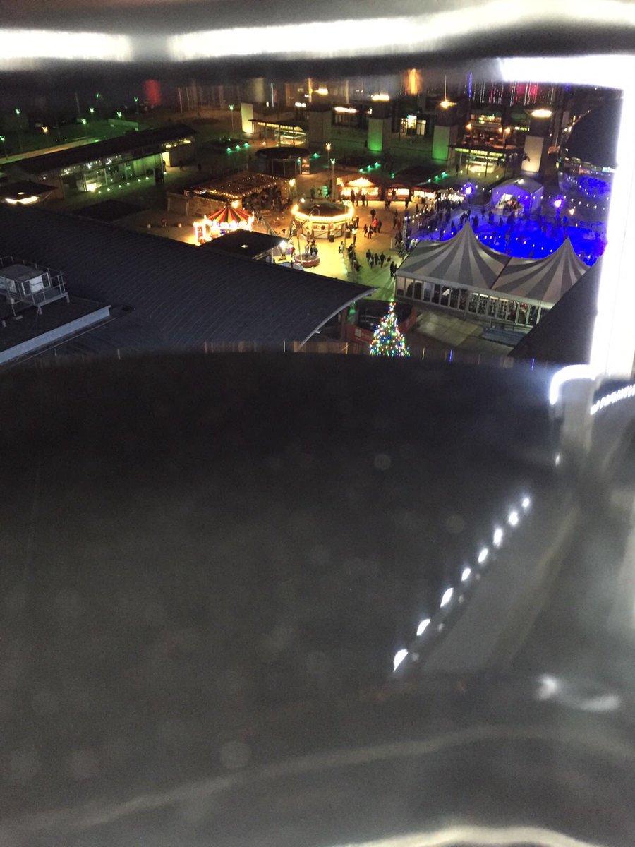 whatsonbristol's tweet photo. #family #attractions #Xmas #ice skating @sky view #Bristol @HarbourMarket #brustol @atbristol https://t.co/j7xNOGoXz9