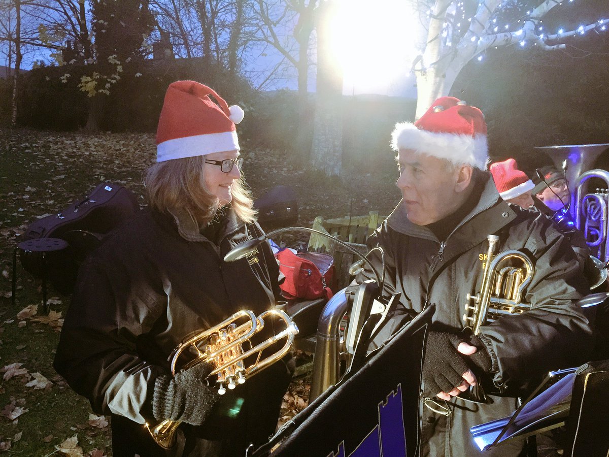 SkiptonBrass's tweet image. Lovely evening in #Addingham this evening. #Christmaslightswitchon #christmaselves
