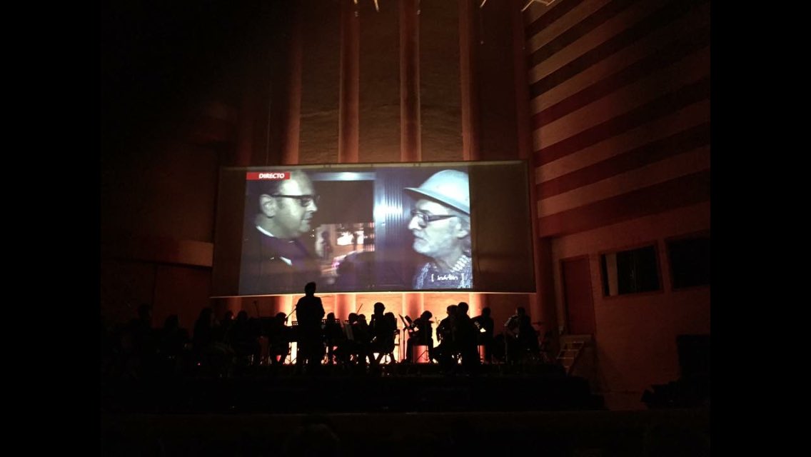 FCIMerida's tweet photo. Ya ha empezado la gala de clausura de la XI edición del @FCIMerida. https://t.co/CYRlXhiHKv