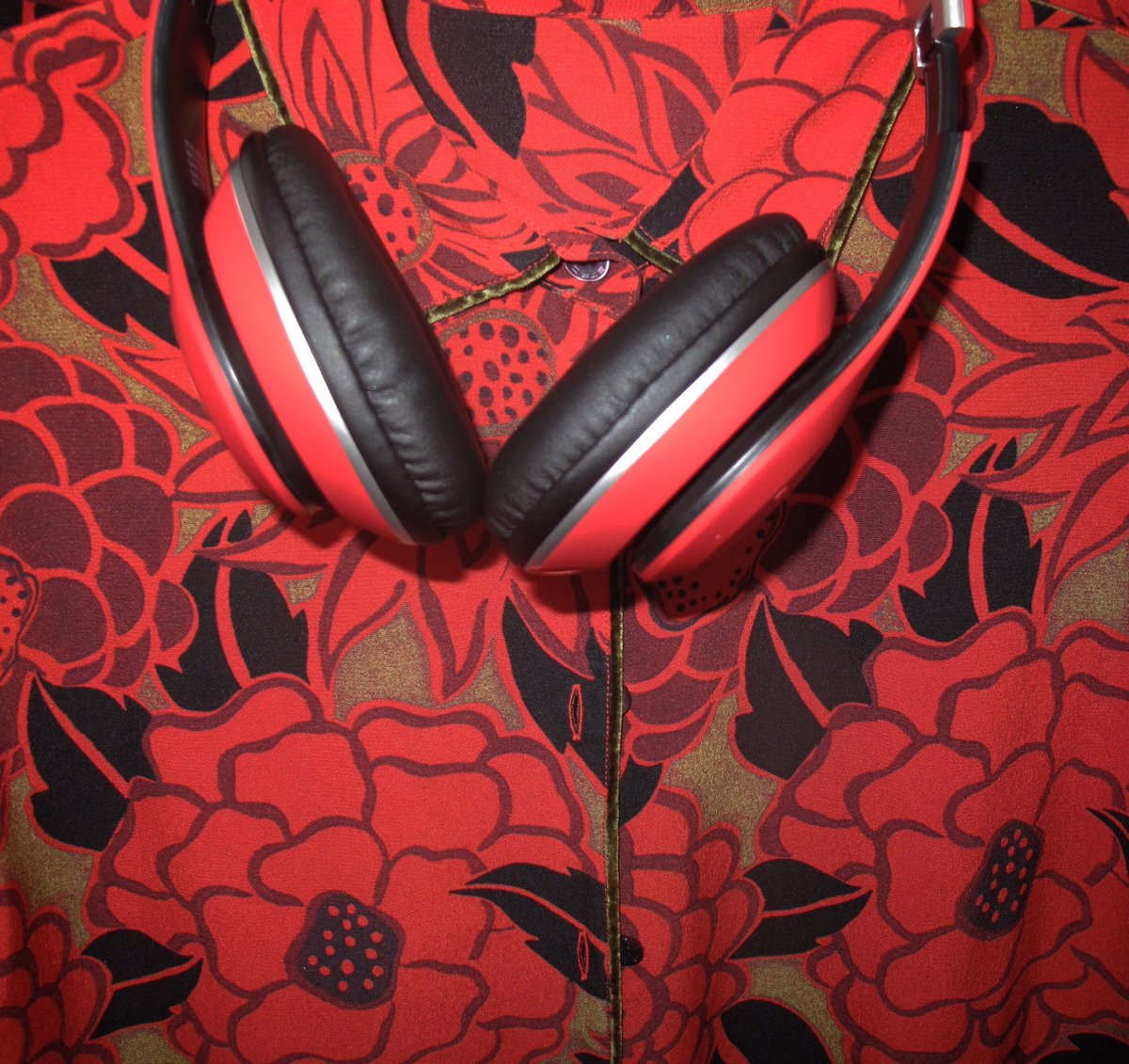 Media Tweets by RadioShack (RadioShack) Twitter