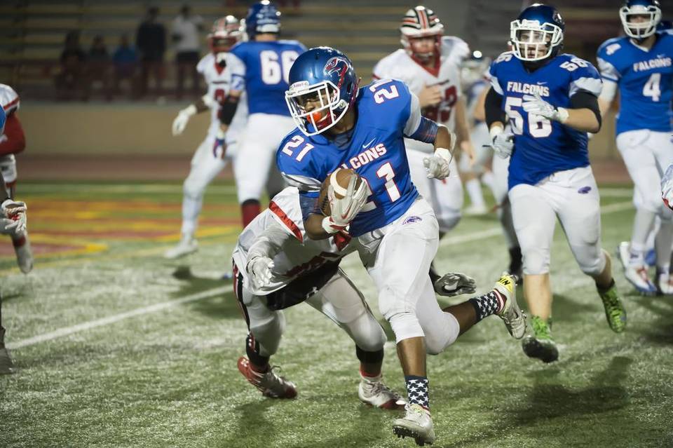 Football results, notes of <a href="/BrothersVarsity/">Christian Brothers Football</a> and Capital Christian @ccscougs and others...
sacbee.com/sports/high-sc…
