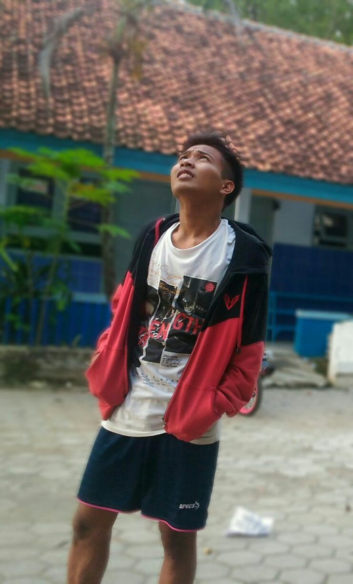 Indra Saputraa (@indrapesoks) on Twitter photo 