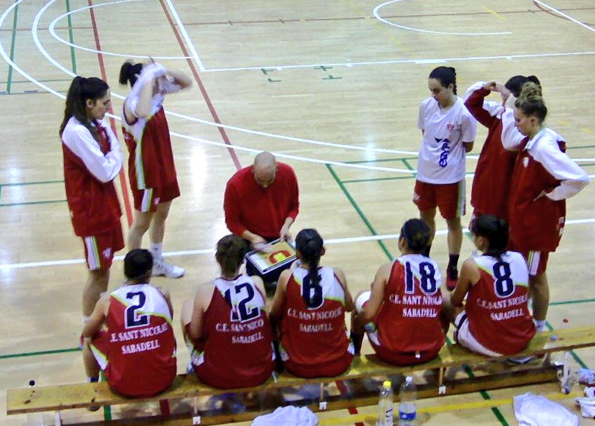 CESantNicolau's tweet photo. Bona victòria del Sènior femení #EBYP per 44-58 a la pista del CB Les Franqueses. #1aCatalana #LAUBasketball 🏀 https://t.co/7H6q3K0RFd