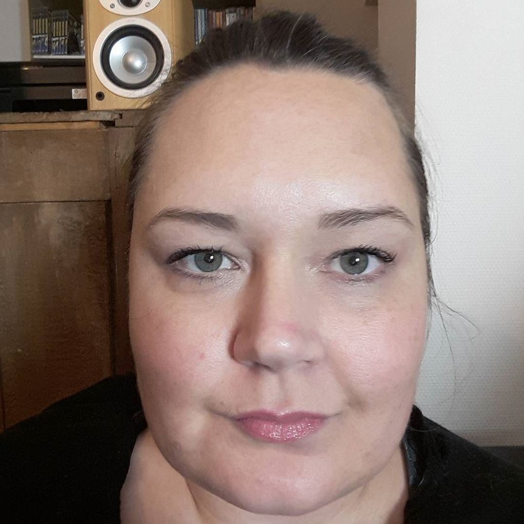 AurelieCrea's tweet photo. No make up #MakeUp of the day. #muaddict #mu #beauty #muotd #maquillagedujour #makeupoftheday #beautybeyondsize #beโฆ https://t.co/BJJT6NmRiL