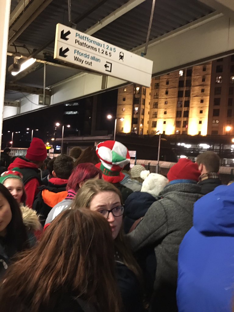 rtitshall's tweet photo. @ArrivaTW  Carnage!!!! https://t.co/PLPtpsXMIN