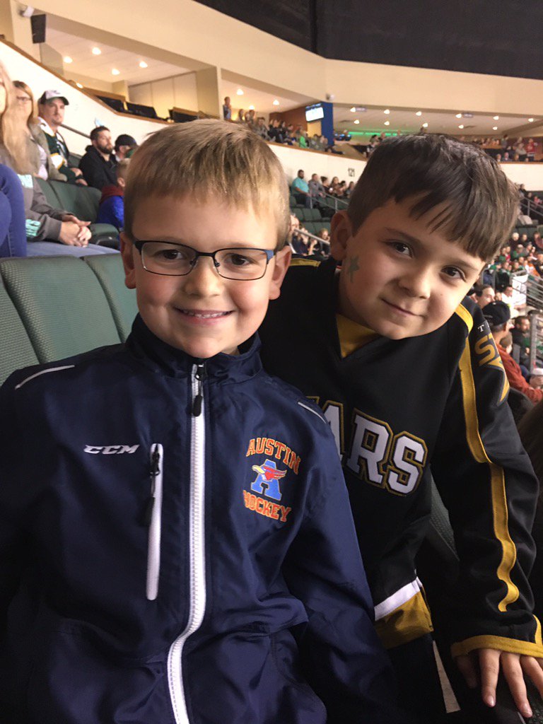 JoeyVaughan77's tweet photo. Section 119, row N, seats 4-8 are thrilled to have Johnsy back in town!  #OasisTYS https://t.co/8geOzVFVSI