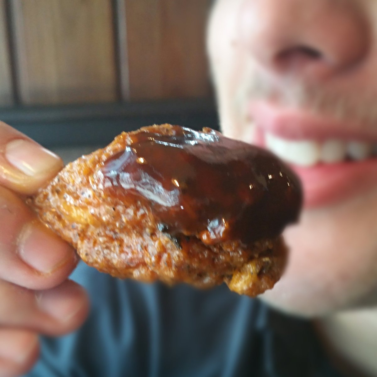 OutbackRD's tweet photo. Te vas a quedar si disfrutarlas?  Durante todo el fin de semana! Oferta #outblack ! 🙌😎👍 ven a disfrutar 30 kookaburra Wings! Por $599 + imp. https://t.co/TsYkM7XCmK