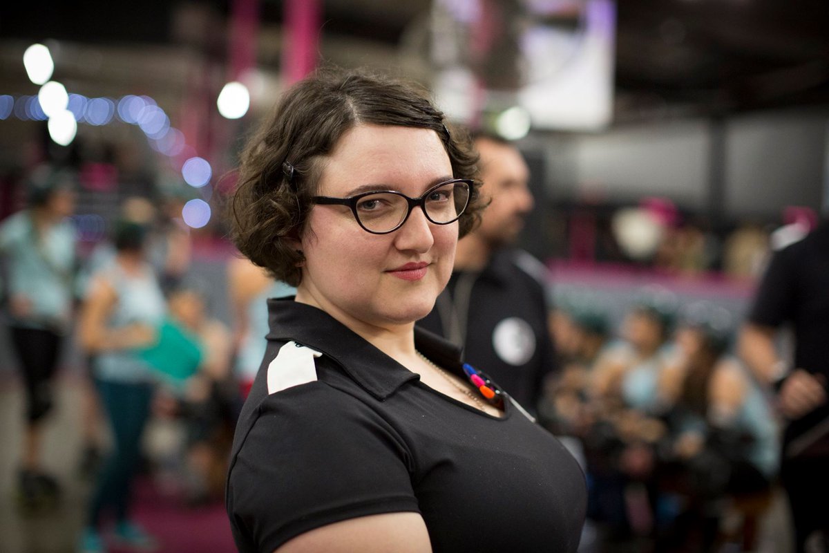 LADDEnforcers's tweet photo. .@LADerbyDolls #RollerDerby #Referee #PhotoOfTheDay - https://t.co/qHxAfcmXEs PC: Skeev Jobs https://t.co/aGJ67uVaO8