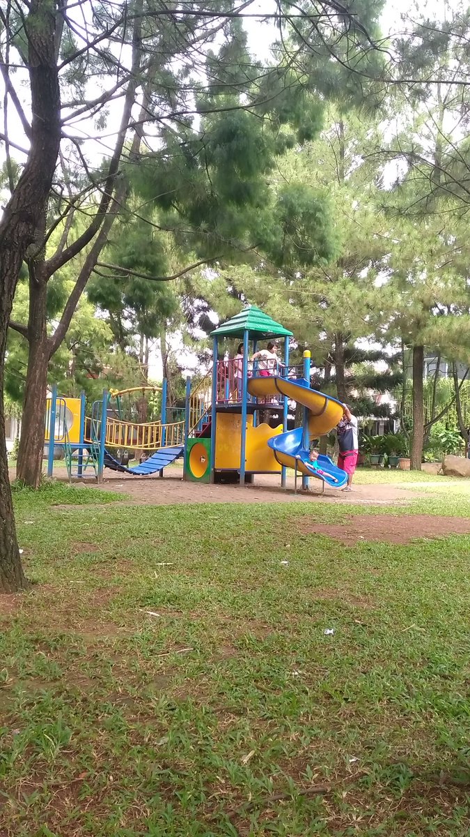 Taman victoria sentul city bogor