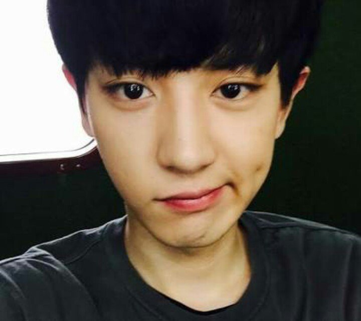 Mi chanyeol ya cumple 25 años 💕🎁
¡Felicidades bebe! #HappyChanyeolDay 🎈