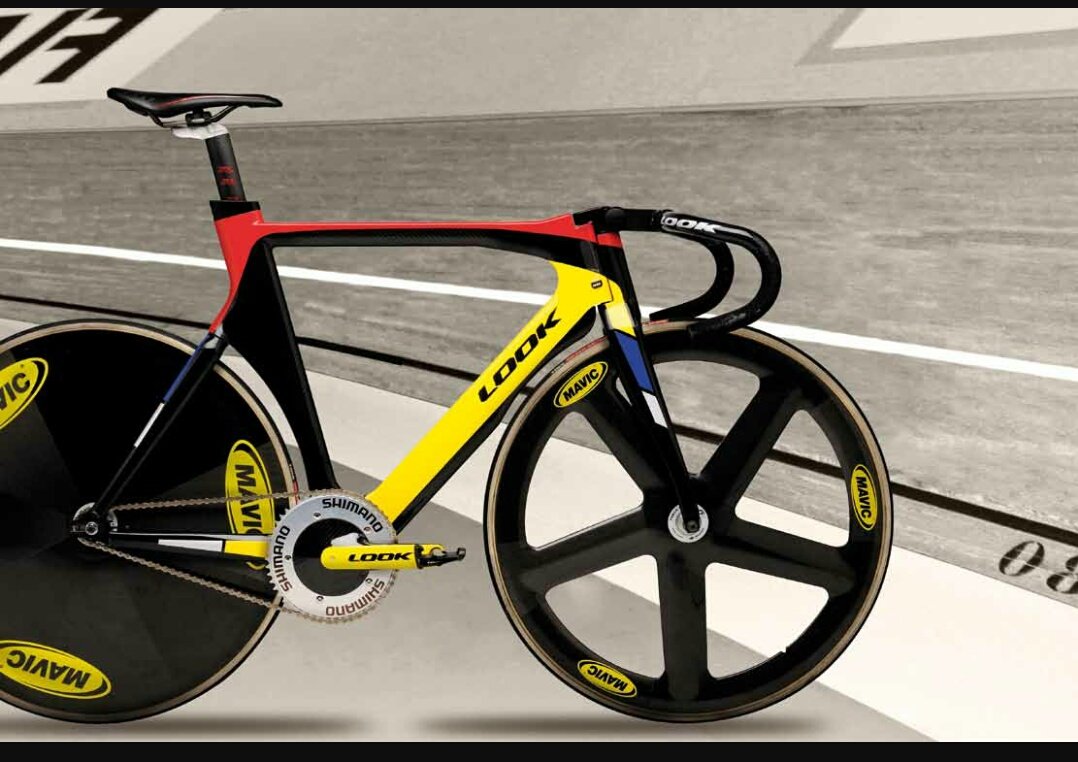 fixiepics's tweet photo. Track bike edition of #bikeporn https://t.co/HLiGJQIqmY