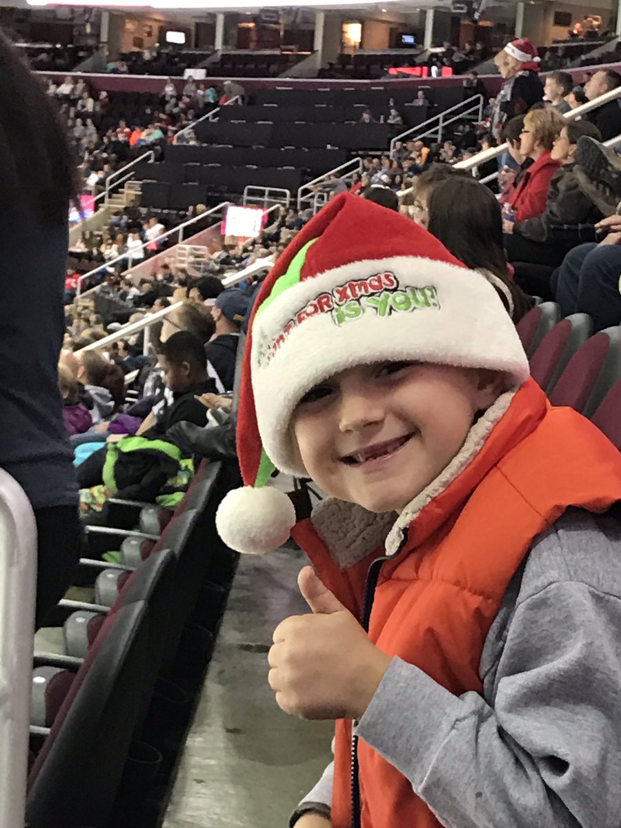 SPerlatti's tweet photo. @tweet QTV #CLEMonsters...Lets go Monsters!!!!!! https://t.co/T9HoDqRO6k