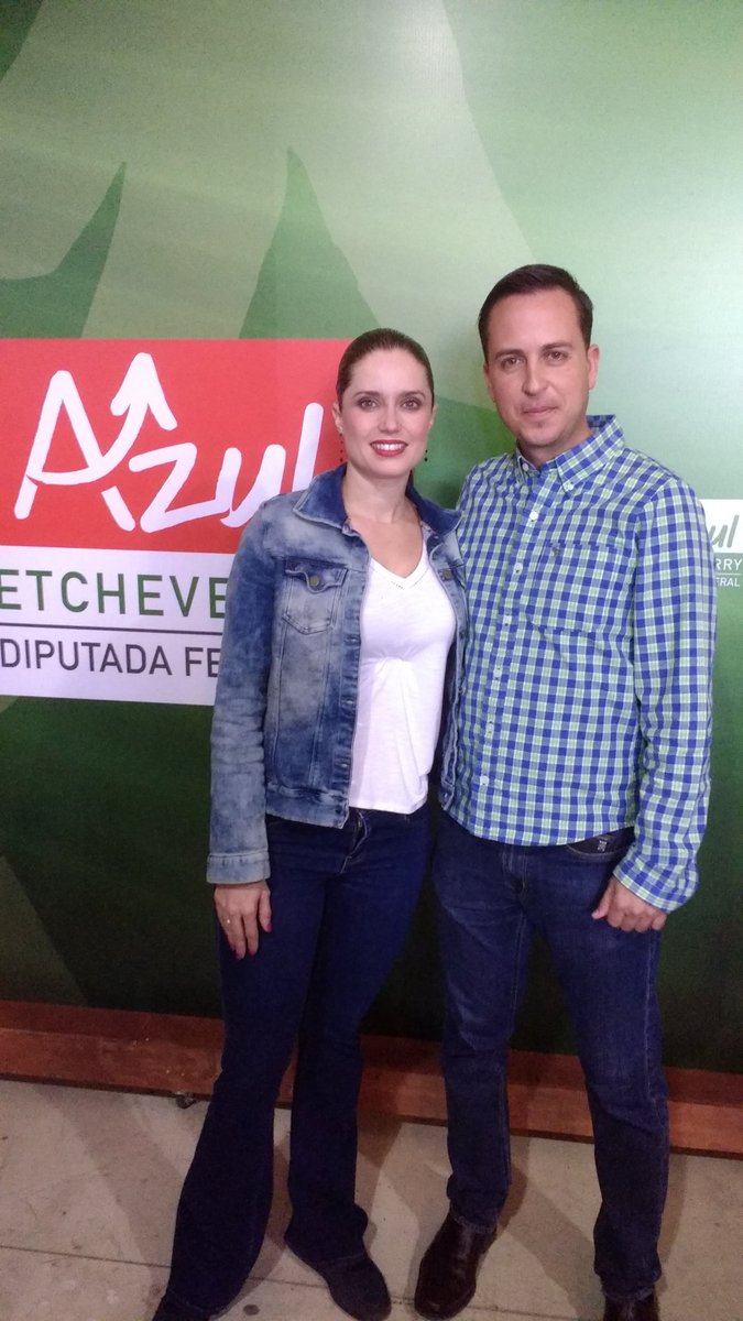 manuelnietoh's tweet photo. @EPN Evento de entrega de Lentes Casa de Gestión Diputada @Azuletcheverry #SumandoEzfuersos @PRINACIONAL @EnriqueOchoaR @CarolinaMonroy_ https://t.co/cWHE1rK3Va