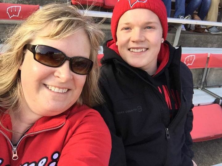 maremt5's tweet image. #Badgers#some mother son time go badgers