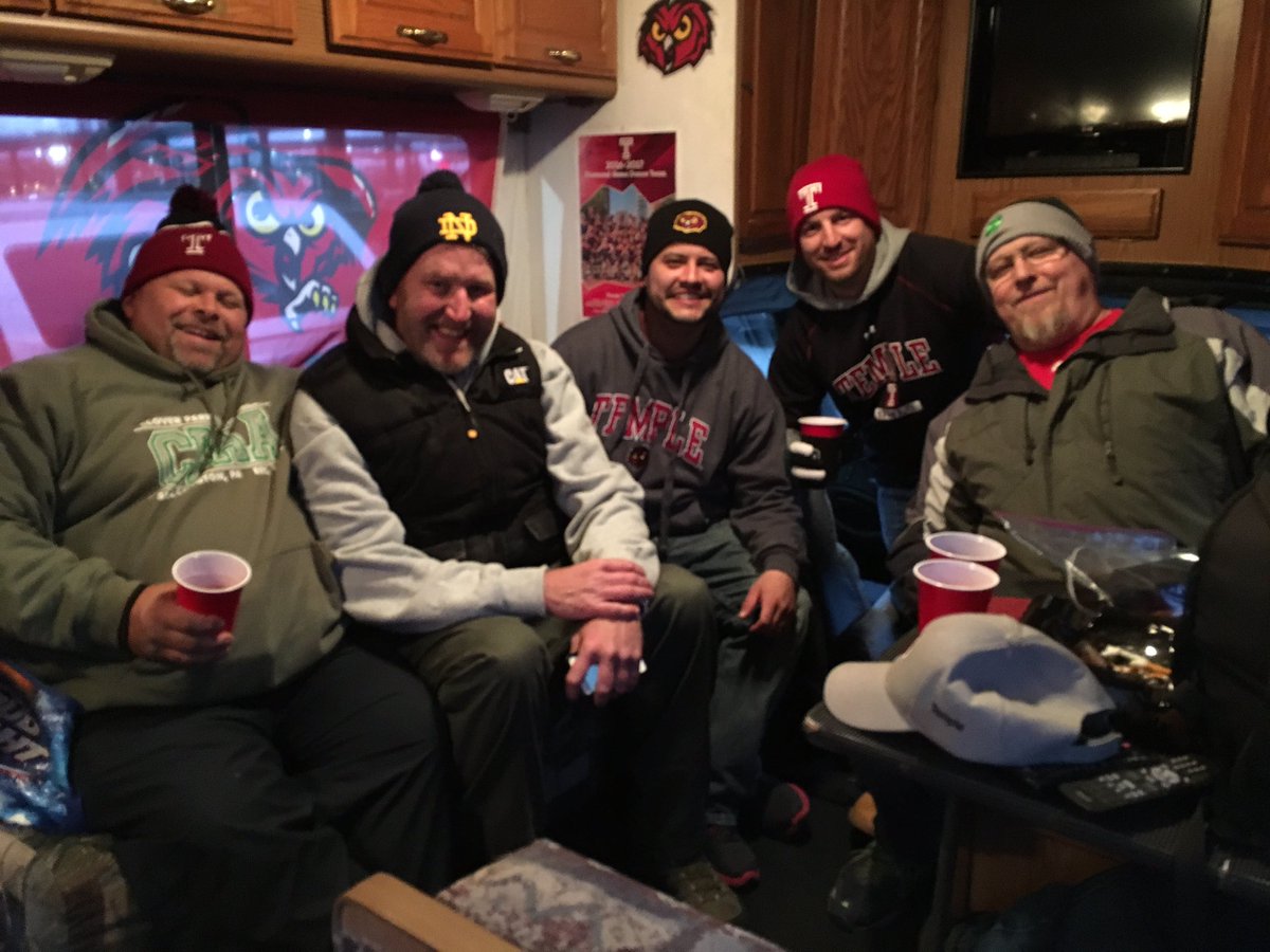 TUFB_STH's tweet photo. Thank you to the Clover Park Athletic Association! #TUFBSTH https://t.co/p9AoJNuJp9