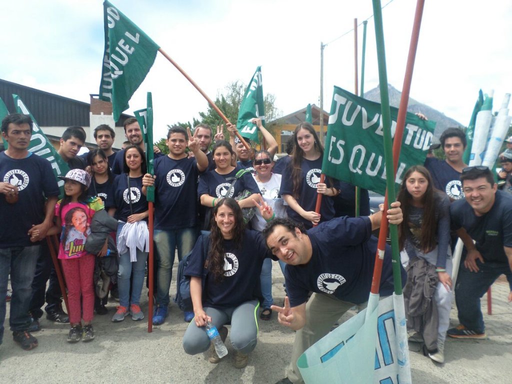 AgrpLealtadCHST's tweet photo. #EsquelPresente la juventud de #ChubutSomosTodosEsquel estuvo presente en el encuentro de jóvenes. ✌✌✌ https://t.co/1FgpMQcx1f