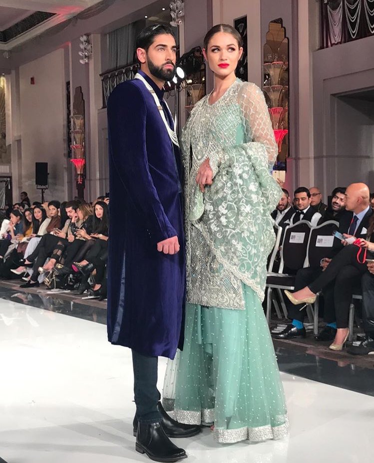 StyleOnSet's tweet photo. Pastel green net and rich deep blue velvet combo by #Aasme @PFW10 #styleonset https://t.co/SFKWRV0Csr
