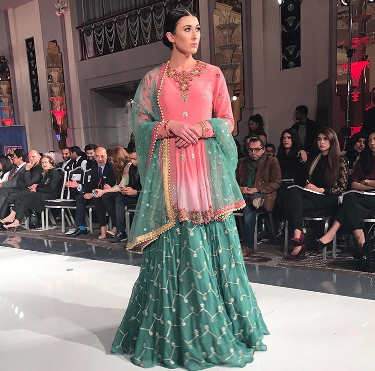 StyleOnSet's tweet photo. Pretty colours in the stunning collection showcased by @AyeshaAejaz_official #PFW10 #styleonset https://t.co/O5W4oCmSXP