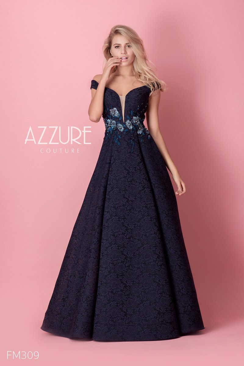 azzurecouture's tweet photo. ✨ #StyleFM309~ this stunning dress is simply irresistible in every single way! #azzurecouture #eveningdress #promdress https://t.co/D70c8NYS3E